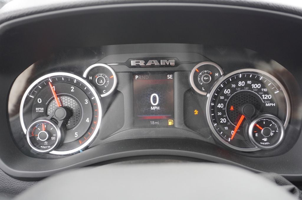 2026 RAM Ram 3500 RAM 3500 TRADESMAN CREW CAB 4X4 8' BOX