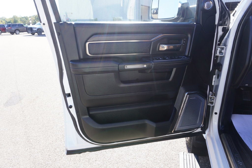 2019 RAM 3500 Limited Mega Cab 4x4 6'4' Box