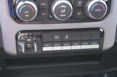 2024 RAM 2500 Tradesman Crew Cab 4x4 6'4' Box