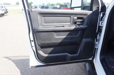 2026 RAM 2500 RAM 2500 BLACK EXPRESS CREW CAB 4X4 6'4' BOX