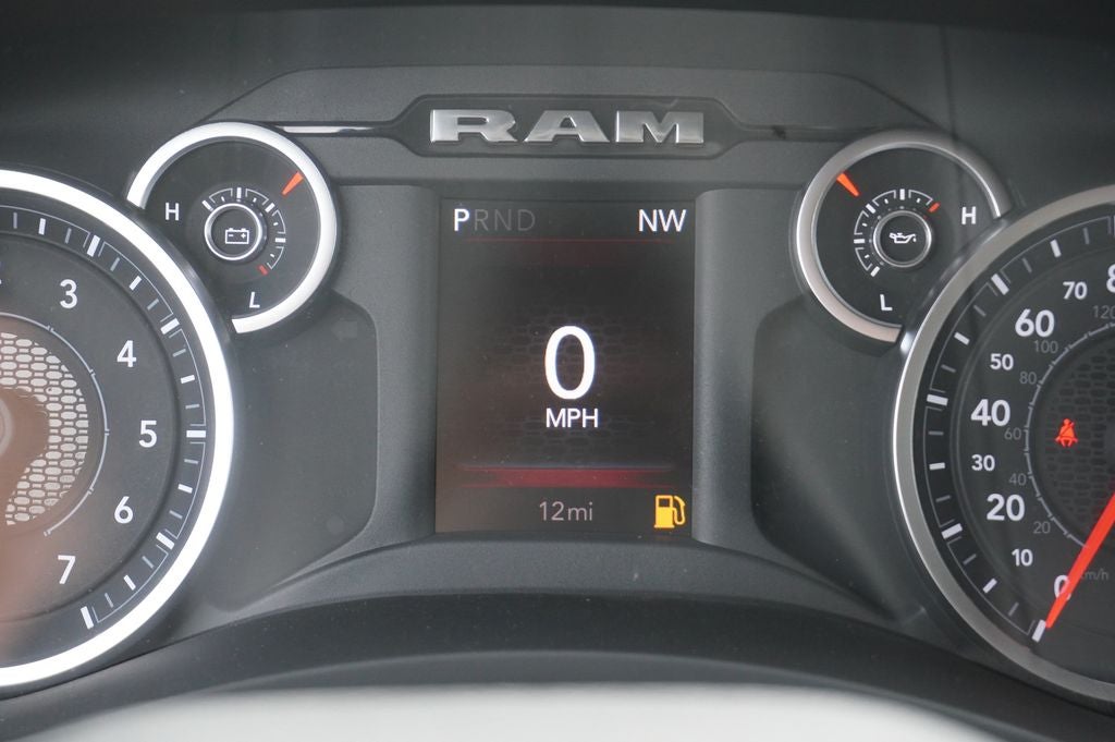 2026 RAM Ram 2500 RAM 2500 BLACK EXPRESS CREW CAB 4X4 6'4' BOX