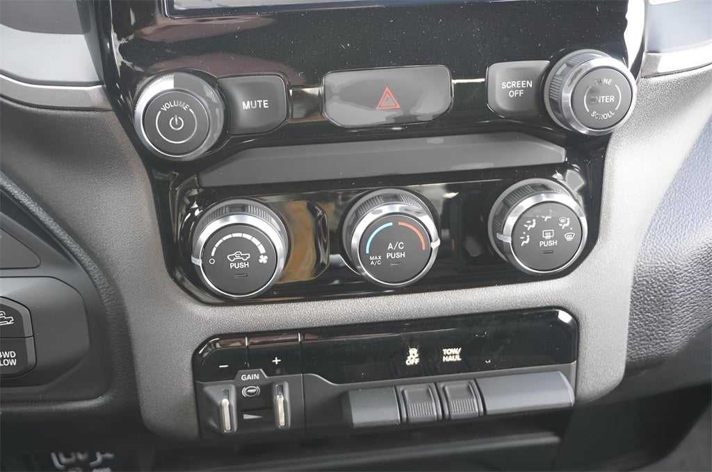 2026 RAM Ram 2500 RAM 2500 WARLOCK CREW CAB 4X4 6'4' BOX