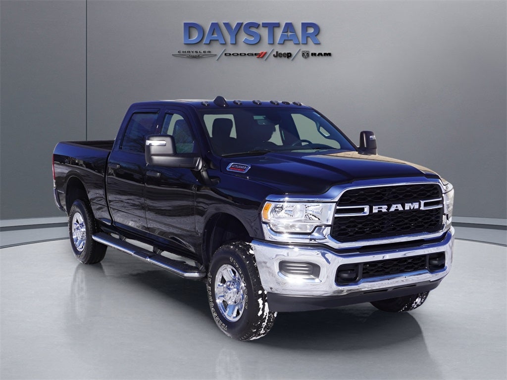 2023 RAM 2500 Tradesman Crew Cab 4x4 6'4' Box