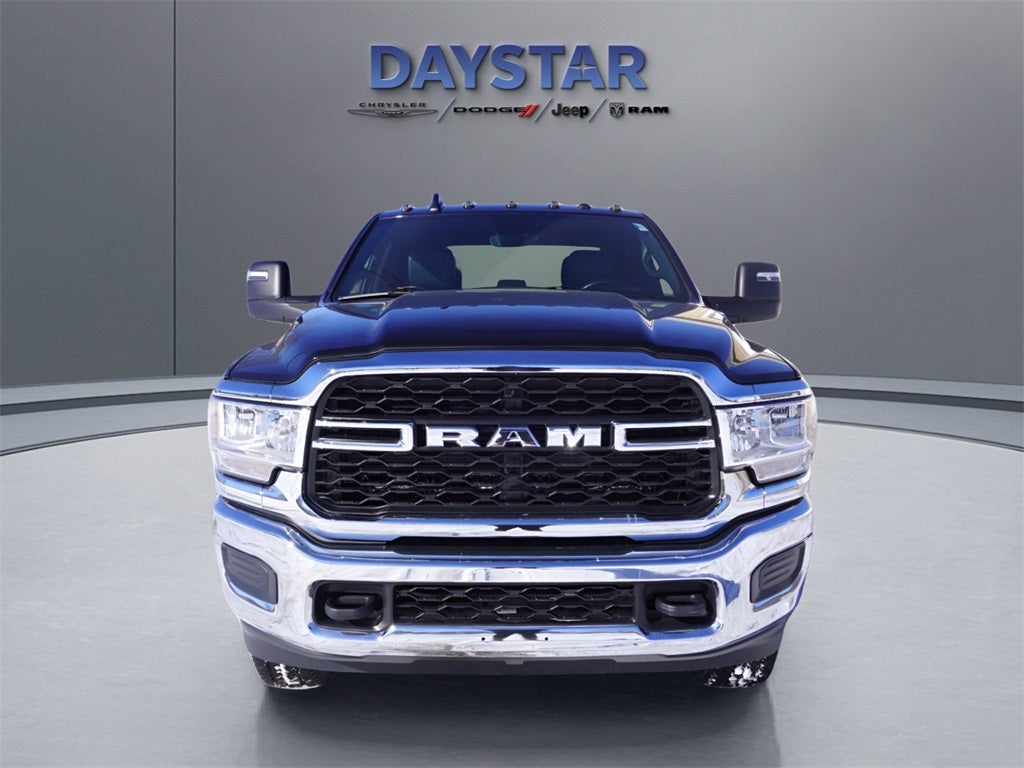 2023 RAM 2500 Tradesman Crew Cab 4x4 6'4' Box