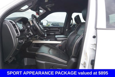 2019 RAM 2500 Laramie Crew Cab 4x4 6'4' Box