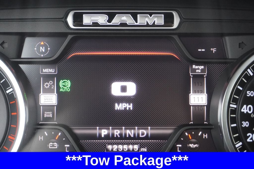 2019 RAM 2500 Laramie Crew Cab 4x4 6'4' Box