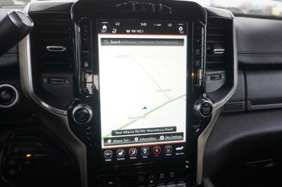 2019 RAM 2500 Laramie Crew Cab 4x4 6'4' Box