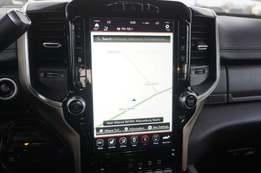 2019 RAM 2500 Laramie Crew Cab 4x4 6'4' Box