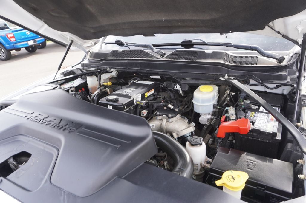 2019 RAM 2500 Laramie Crew Cab 4x4 6'4' Box