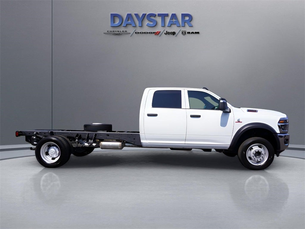 2026 RAM Ram 5500 Chassis Cab RAM 5500 TRADESMAN CHASSIS CREW CAB 4X4 84' CA
