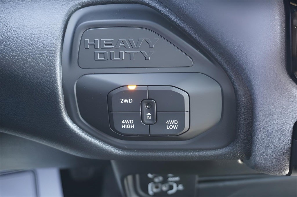 2026 RAM Ram 5500 Chassis Cab RAM 5500 TRADESMAN CHASSIS CREW CAB 4X4 84' CA