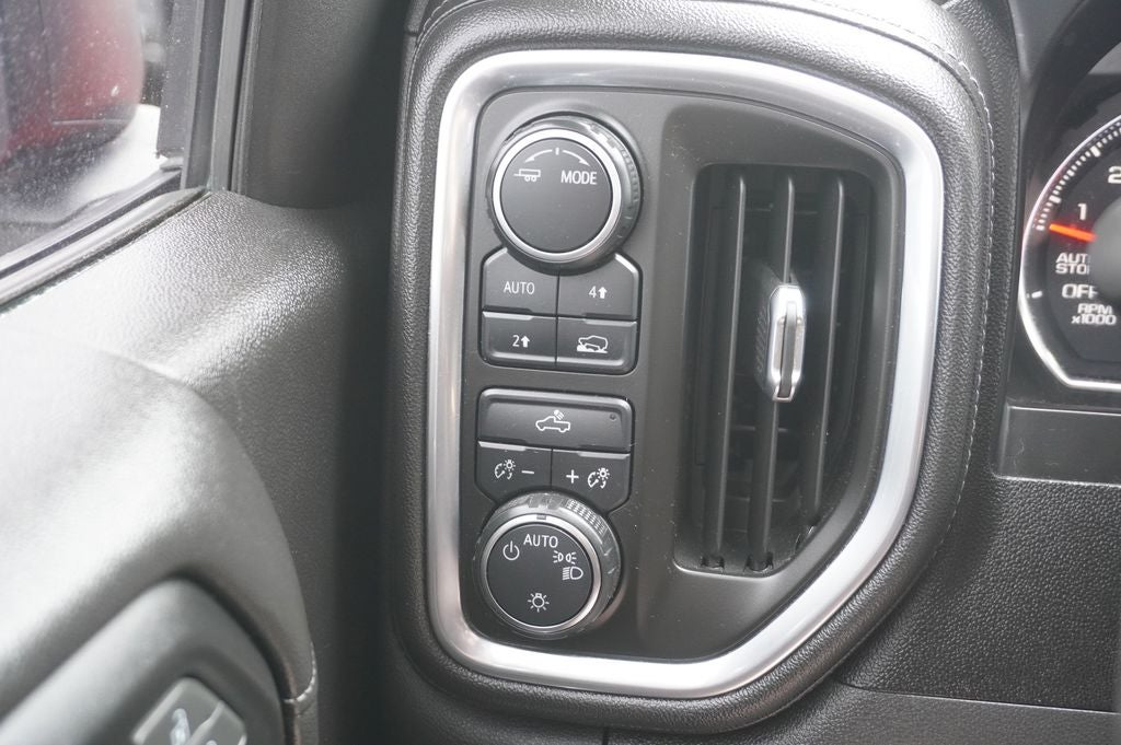 2020 Chevrolet Silverado 1500 4WD Crew Cab Short Bed LT