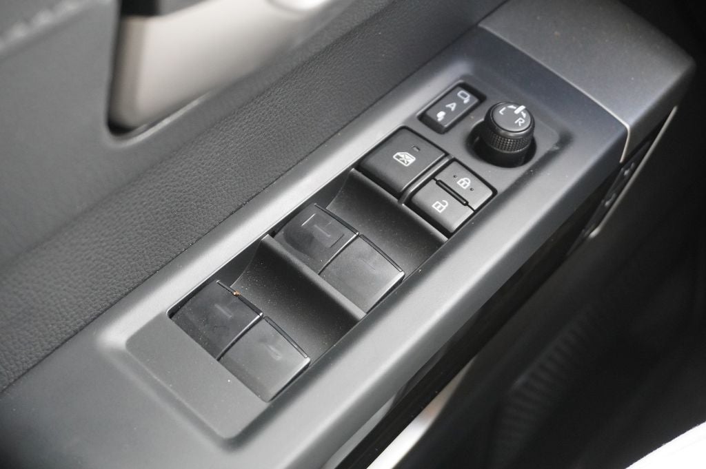 2026 Toyota Tundra Limited CrewMax 5.5' Bed