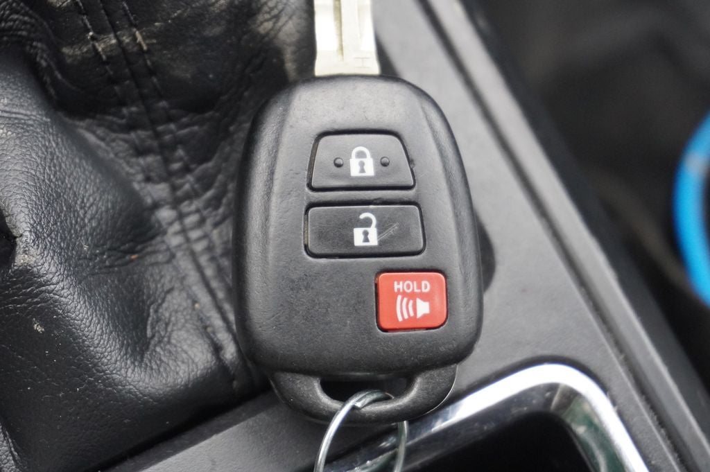 2019 Toyota Tacoma SR