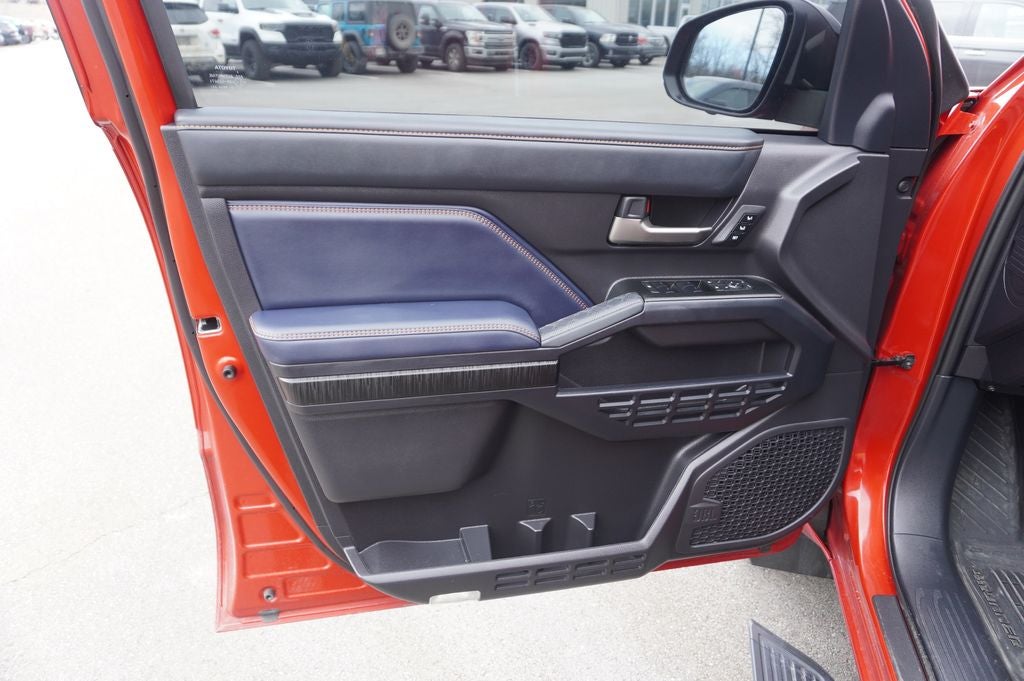 2025 Toyota 4Runner Hybrid Platinum