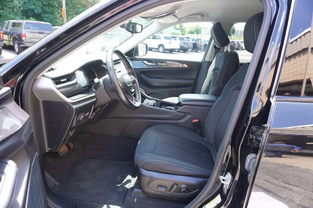 2021 Jeep Grand Cherokee L Laredo