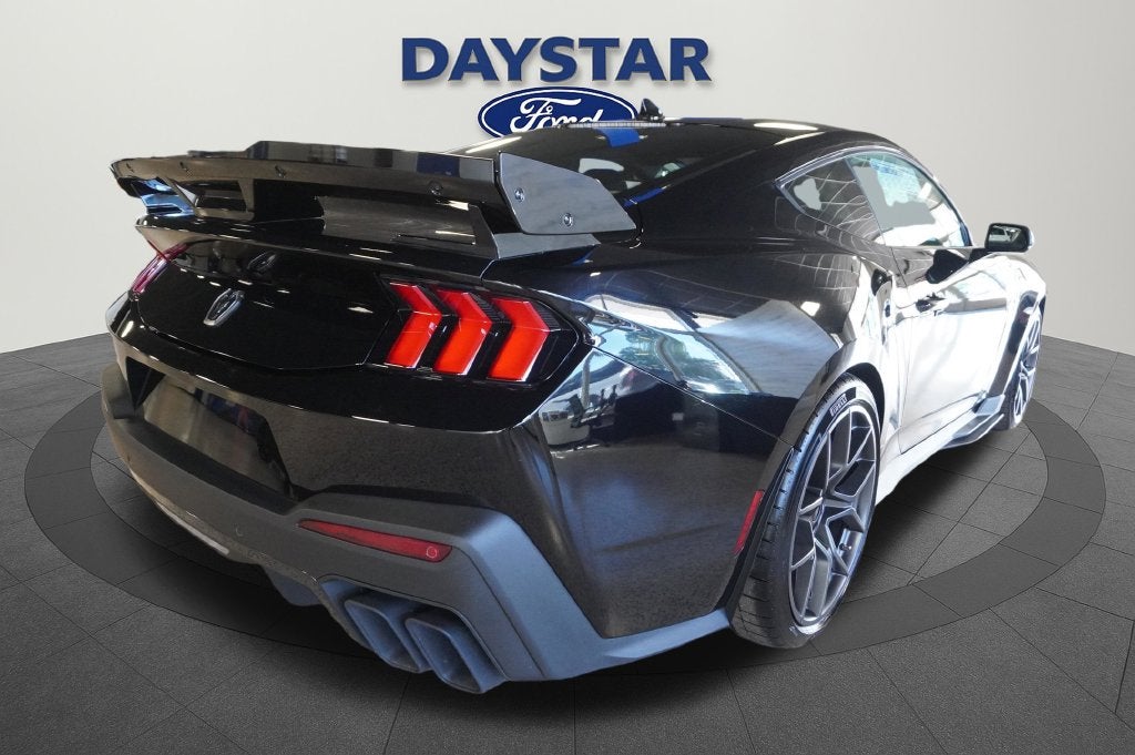 2026 Ford Mustang Dark Horse
