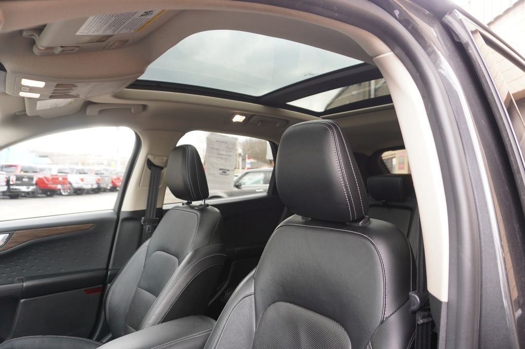 2020 Ford Escape Titanium