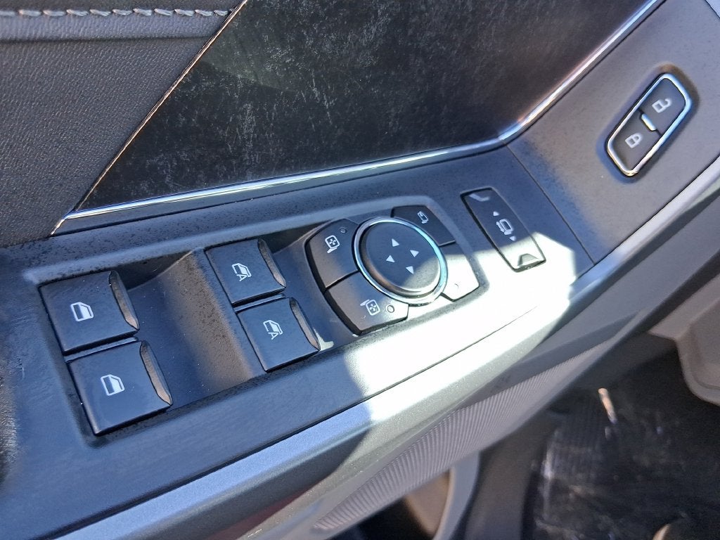 2027 Ford F-250SD XLT