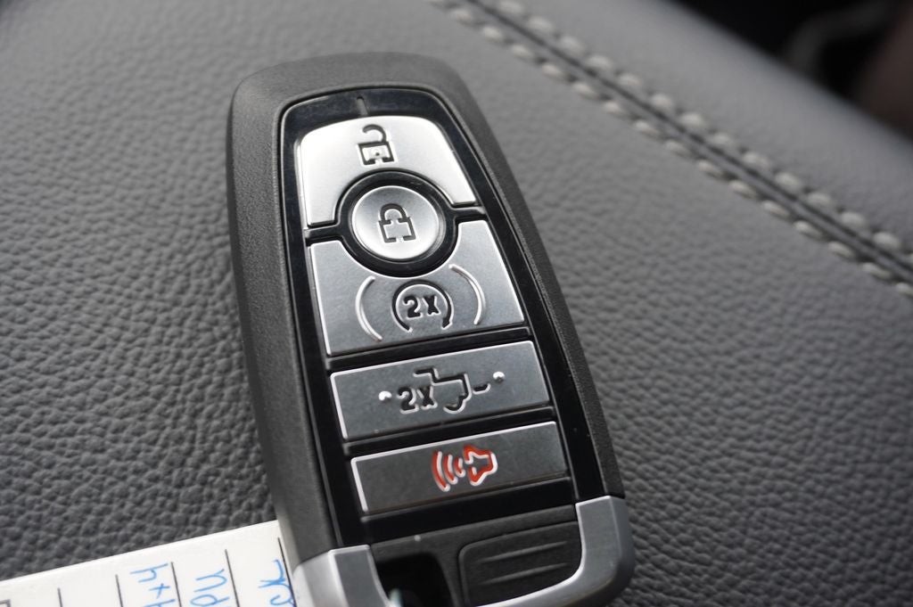 2026 Ford F-350SD Lariat DRW