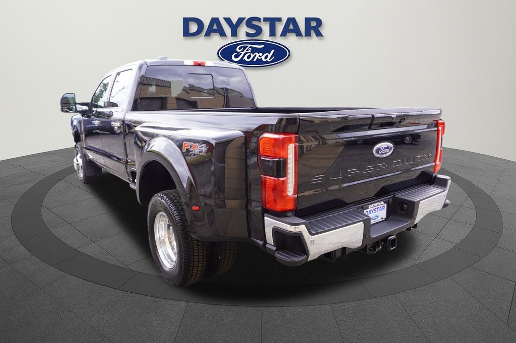 2026 Ford F-350SD Lariat DRW