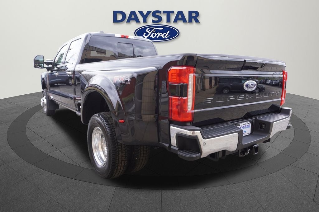 2026 Ford F-350SD Lariat DRW