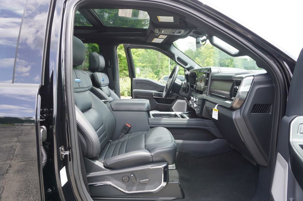 2026 Ford F-350SD Platinum DRW