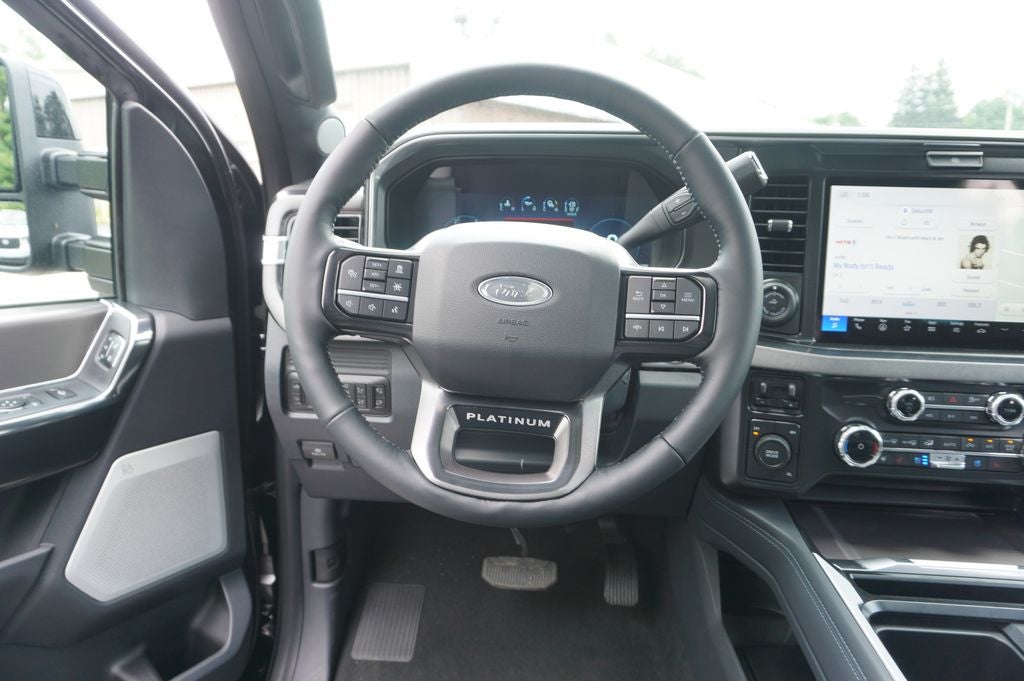 2026 Ford F-350SD Platinum DRW