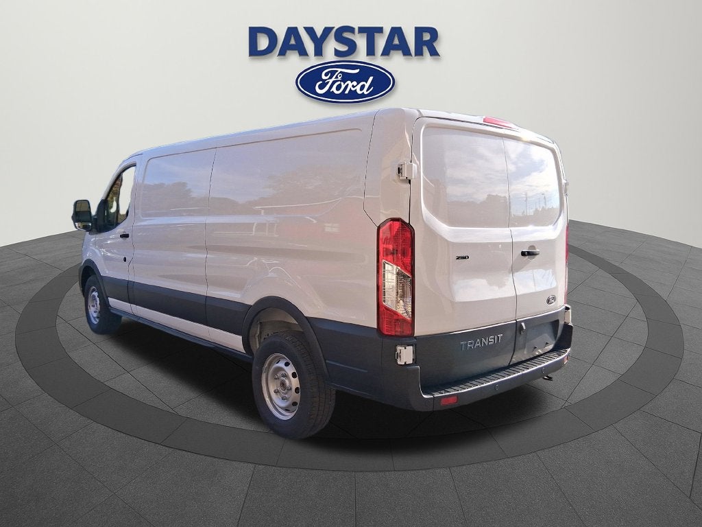 2027 Ford Transit-250 Base