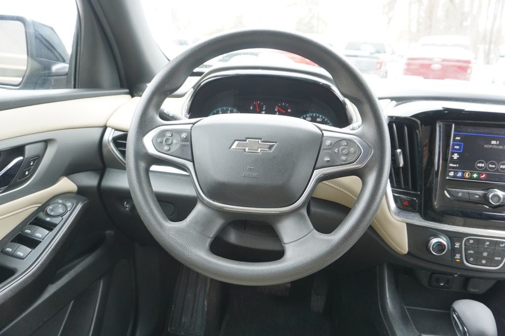 2023 Chevrolet Traverse LS