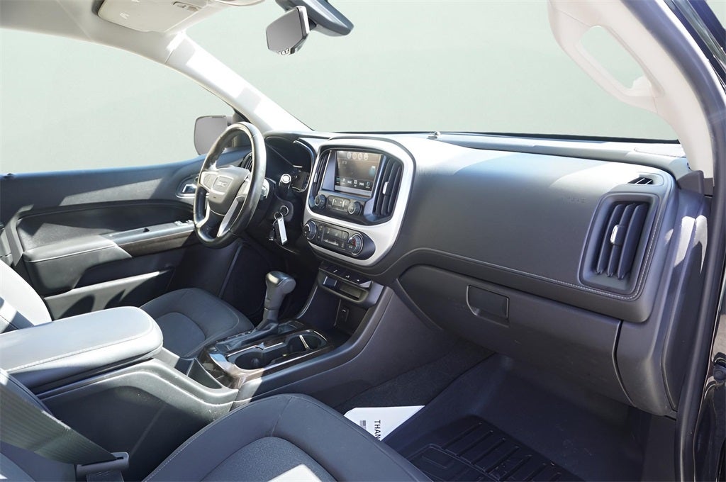 2017 GMC Canyon SLE1