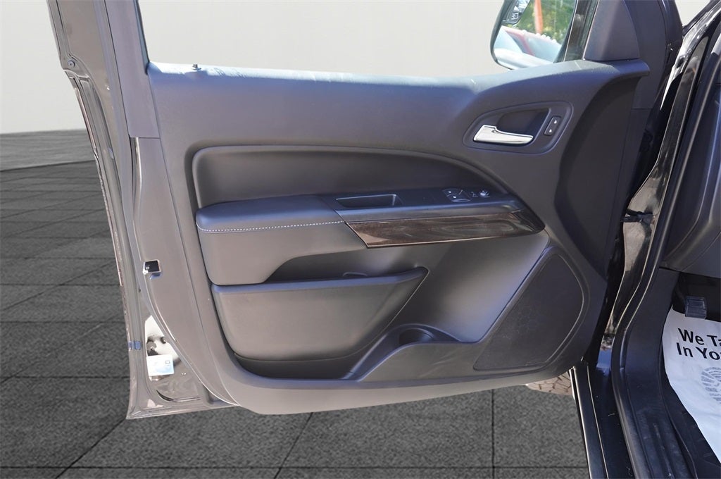 2017 GMC Canyon SLE1