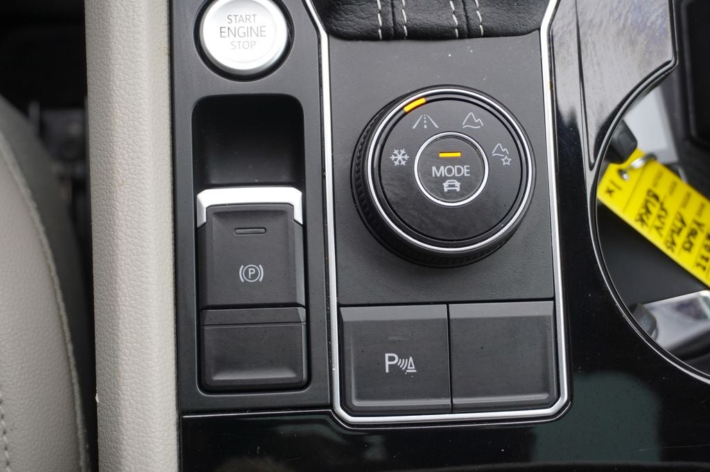 2022 Volkswagen Atlas 3.6L V6 SEL R-Line