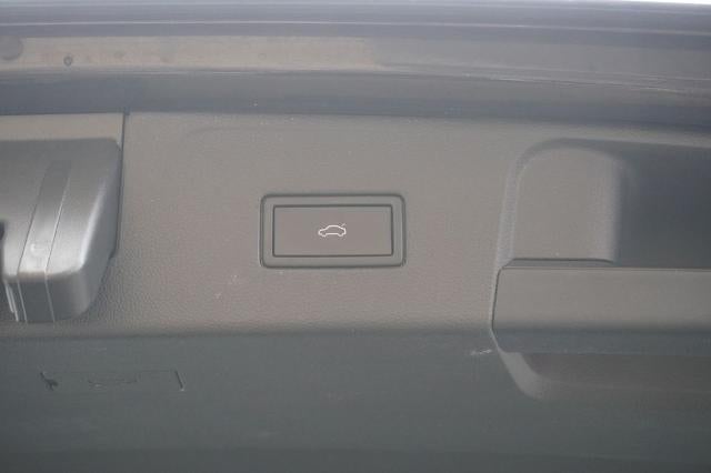 2022 Volkswagen Atlas 3.6L V6 SEL R-Line