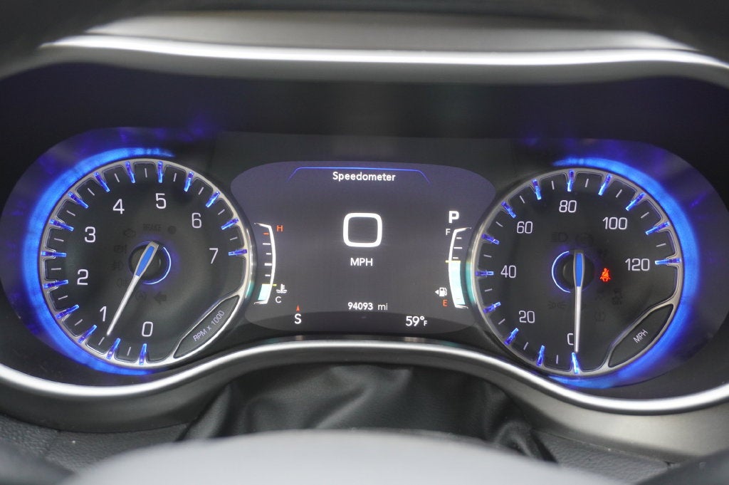 2023 Chrysler Pacifica Touring L