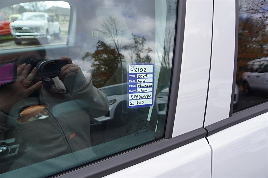 2025 Ford Maverick XL