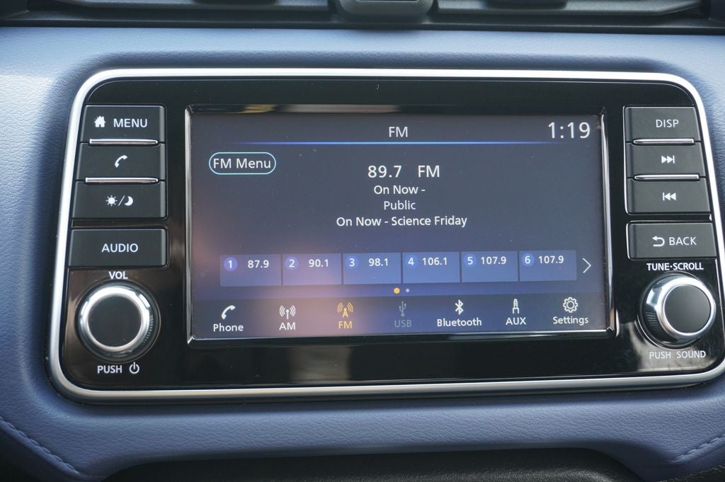 2023 Nissan Versa 1.6 SV