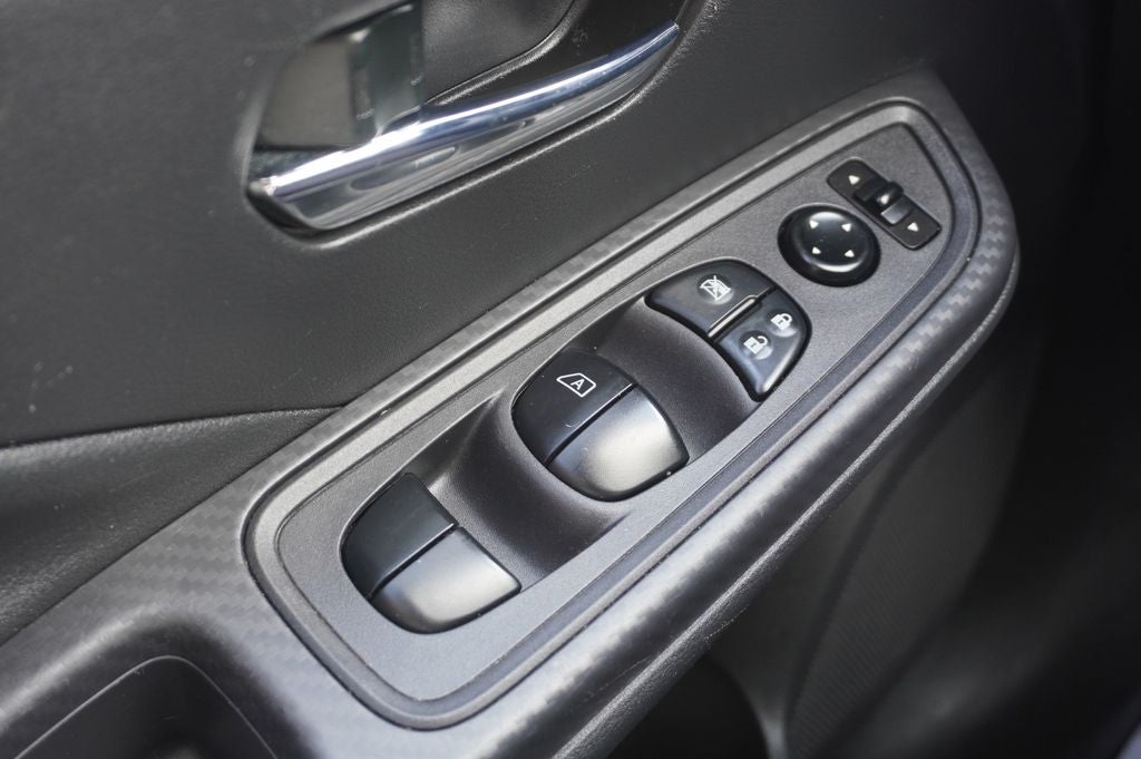 2023 Nissan Versa 1.6 SV