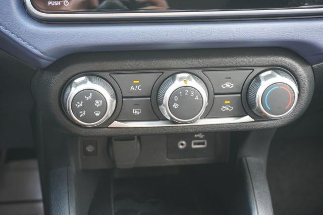 2023 Nissan Versa 1.6 SV