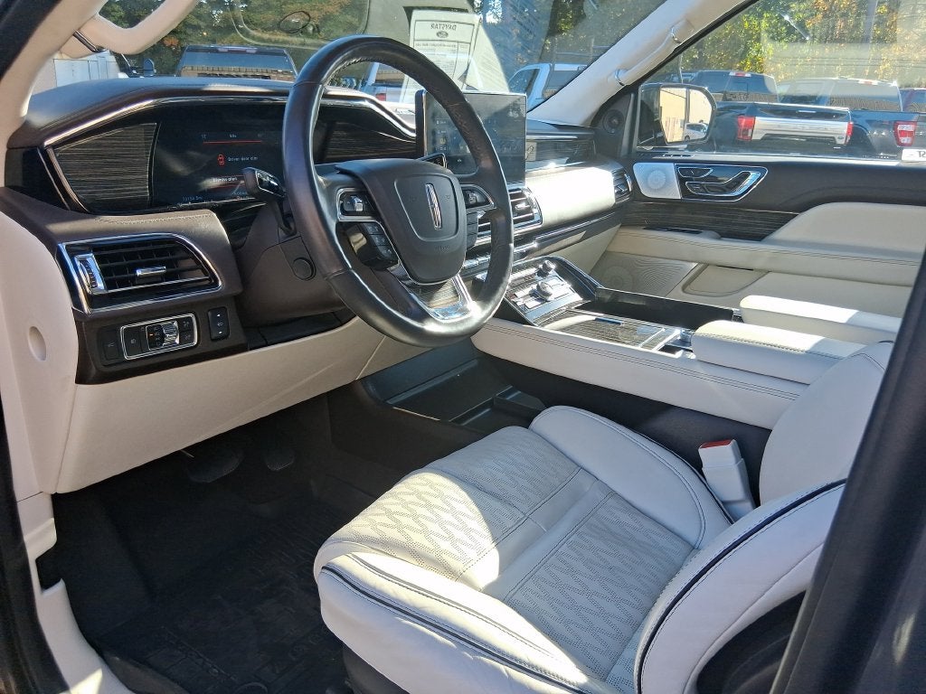 2024 Lincoln Navigator L Black Label