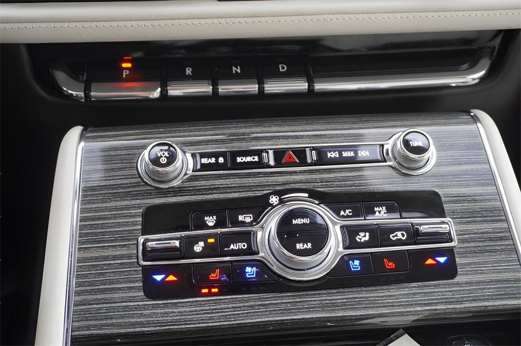 2022 Lincoln Aviator Plug-In Hybrid Black Label Grand Touring