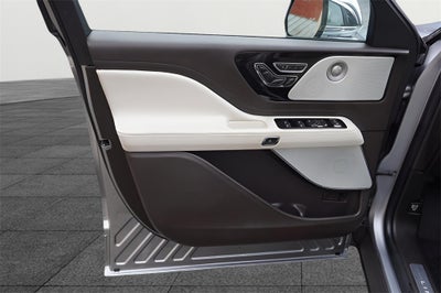 2022 Lincoln Aviator Plug-In Hybrid Black Label Grand Touring