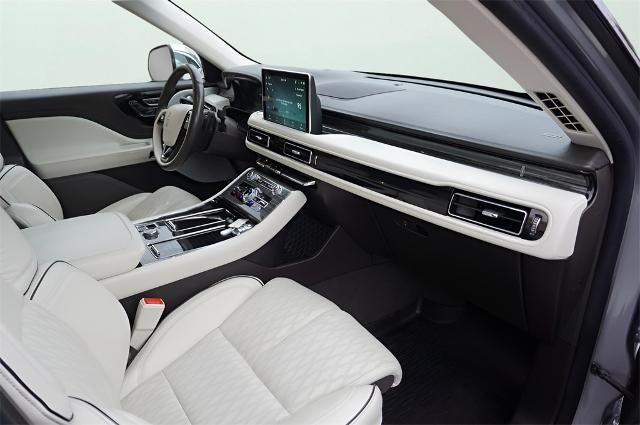 2022 Lincoln Aviator Plug-In Hybrid Black Label Grand Touring