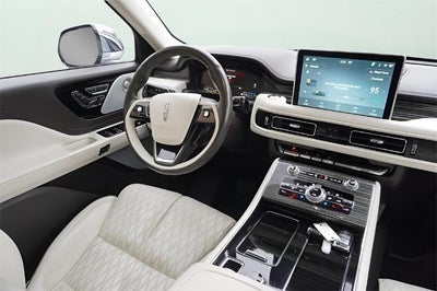 2022 Lincoln Aviator Plug-In Hybrid Black Label Grand Touring