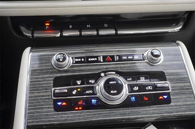 2022 Lincoln Aviator Plug-In Hybrid Black Label Grand Touring