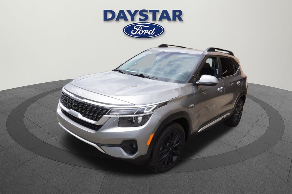 2022 Kia Seltos Nightfall