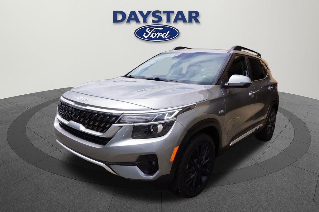 2022 Kia Seltos Nightfall