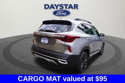 2022 Kia Seltos Nightfall