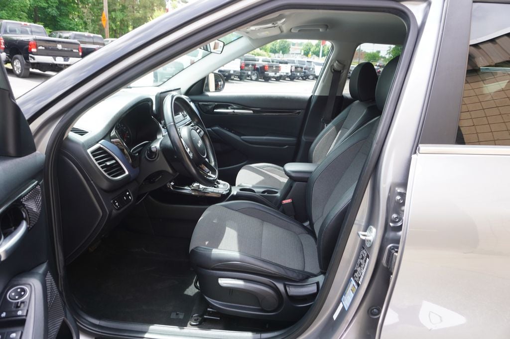 2022 Kia Seltos Nightfall