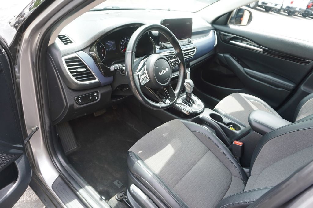 2022 Kia Seltos Nightfall
